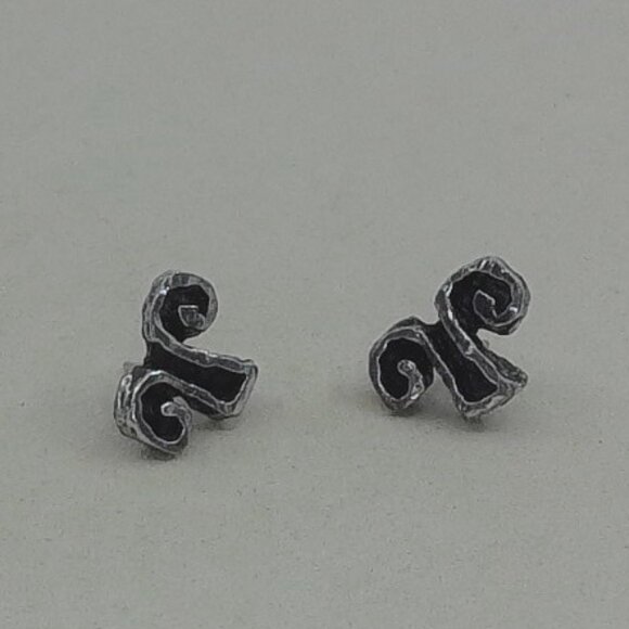 Vintage Sterling Aries Zodiac Stud Earrings - Picture 2 of 4